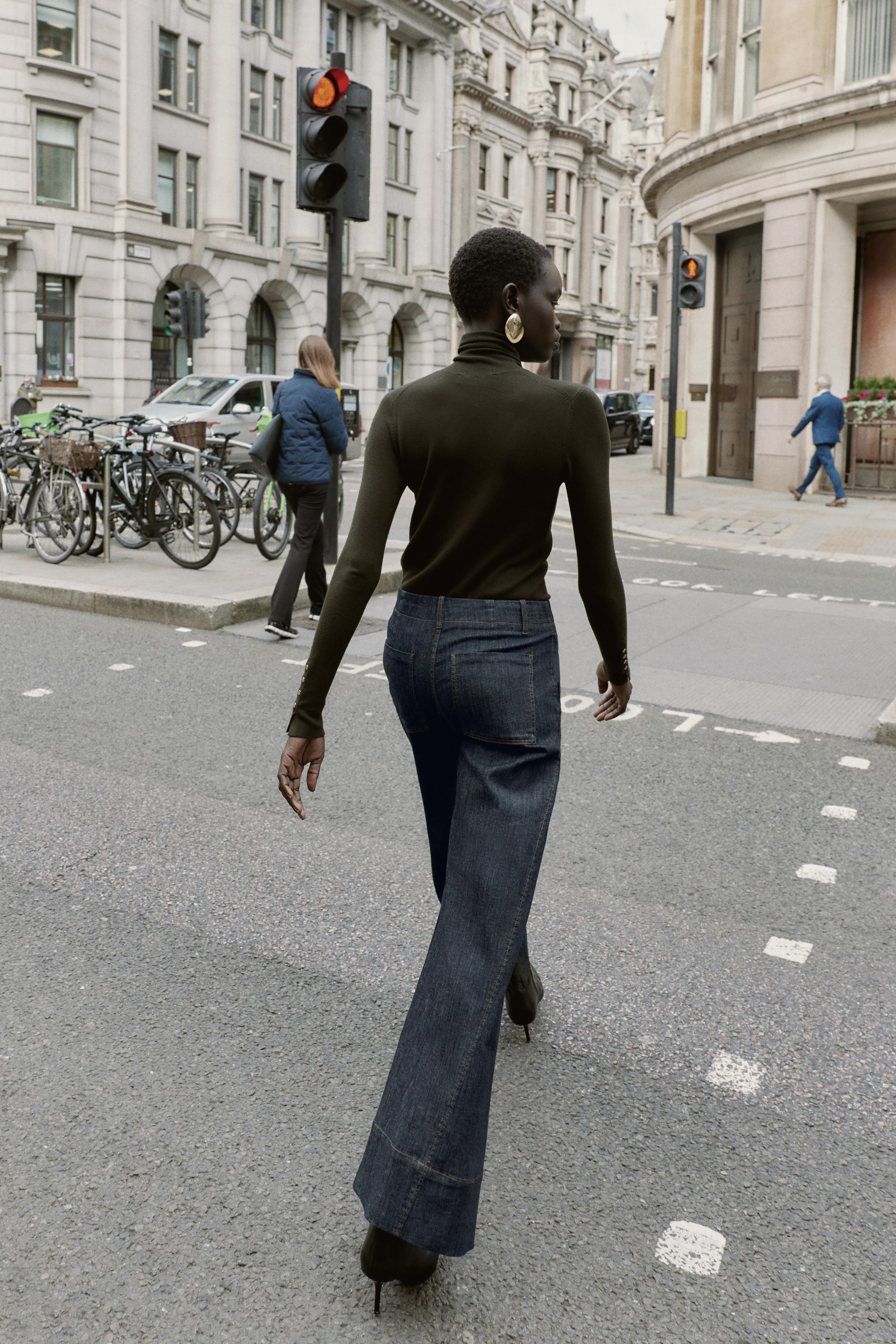 PANTALON LARGE À COUTURES